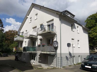 Schönes Apartment mit Balkon