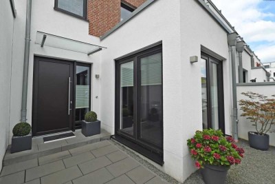 Simply Perfect :) Exklusiv ausgestattetes Townhouse mit Garten & Carport in Kettwig