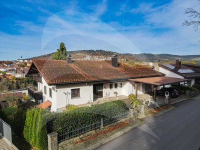 Mehrfamilien-/Mehrgenerationenhaus mit traumhaftem Fernblick