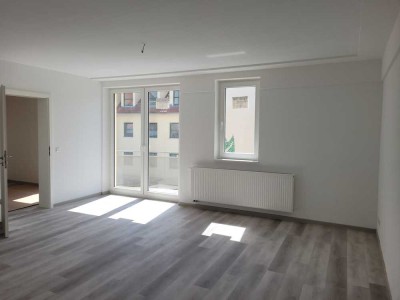 Exklusive 2 Raumwohnung mit Balkon und Einbauküche