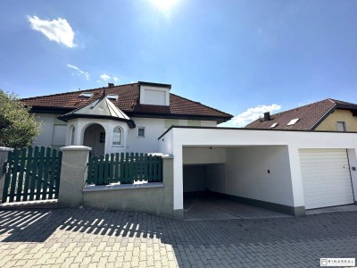 Wohnen AM GIPFELBERG | Großfamilienhaus mit unverbaubarem Ausblick | Pool &amp; Whirlpool | 4 Garagenstellplätze | Hof am Leithaberge