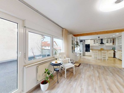 Vielseitiges Zweifamilienhaus mit Terrasse, Dachterrasse und Garten in Bünzwangen
