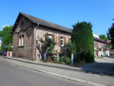 MFH mit 6 Wohnungen oder Baugrundstück
