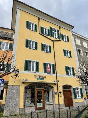 Hochwertige 4 Zimmer-Altstadt-Wohnung mit Terrasse