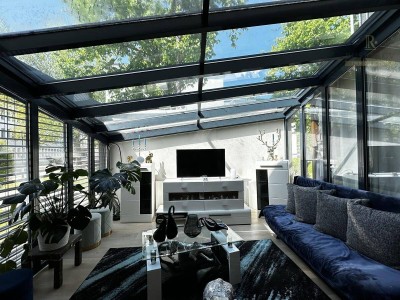 Großzügige Erdgeschosswohnung mit Wintergarten und herrlicher Terrasse