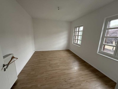 Erstbezug nach Sanierung mit Balkon: ansprechende 4-Zimmer-Terrassenwohnung in Langerwehe