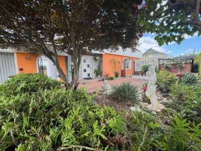 Hochwertiges Wohnhaus mit Einliegerwohnung- Pelletsofen** Tolles Grundstück -- Wintergarten ** Top**