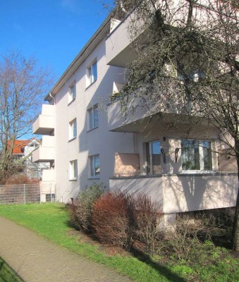 Siegfriedstr. 93, 1 R - Schöne 2-Zimmer Wohnung mit Balkon! Küchenübernahme ist möglich