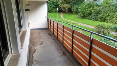 Familientraum in Winkhausen: Großzügige 4-Zimmer-Wohnung mit Balkon in ruhiger zentraler Lage