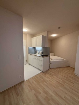 Erstbezug nach Renovierung 1-Zimmer-Whg. in Regensburg Nähe Uni