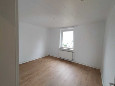 Helle und renovierte 2 Zimmer Wohnung