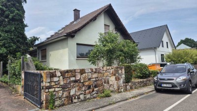Günstiges 5-Zimmer-Einfamilienhaus in Klein-Winternheim