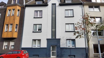 Schöne Dachgeschosswohnung im Grünen