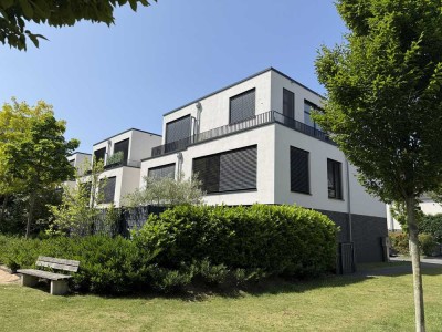 SEHR BESONDERS und NEUWERTG - DHH mit Penthouse-Etage "Gartenstadt Reitzenstein