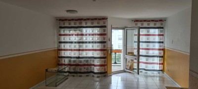 2-Zimmer-Wohnung mit Balkon und Einbauküche in Schwalbach am Taunus