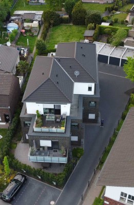 Reserviert: Moers-Schwafheim Neuwertig: Schöne 4,5-Zimmer-Erdgeschosswohnung mit kleinem Garten