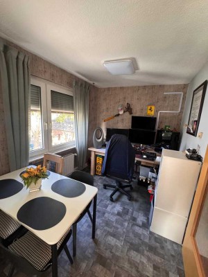 Charmante Dachgeschosswohnung · 83,6 m² · 4 Zimmer · Duisburg