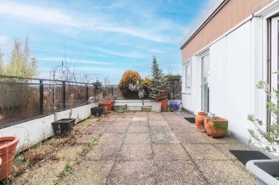 Attraktive Penthouse-Eigentumswohnung mit großer Dachterrasse und herrlichem Blick über Essen