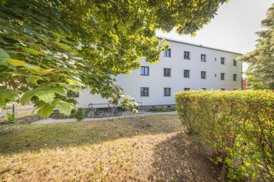 Lindenau I Single-Apartment I Küche mit neuer Einbauküche I Bad mit Wanne I frisch renoviert