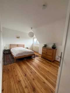 Helle 3-Zimmer-Dachgeschosswohnung mit eigenem Garten in Toplage von Rottweil