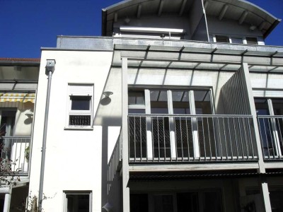Helle, charmante 1-Zimmer-Wohnung mit Westbalkon