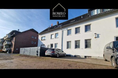 Provisionsfreie Dachgeschosswohnung mit 3 Garagen und 3 Stellplätze