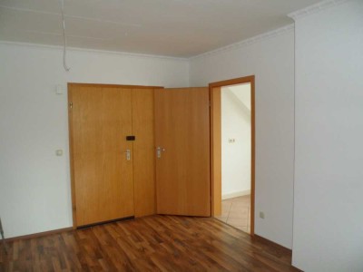 Gepflegte 3-Zimmer Wohnung im 2. OG in Duisburg-Vierlinden