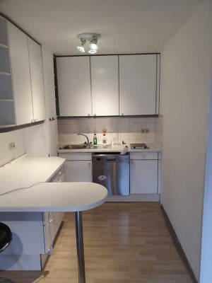 Ansprechende 2-Zimmer-Maisonette-Wohnung mit Balkon und EBK in Hannover (Kreis)