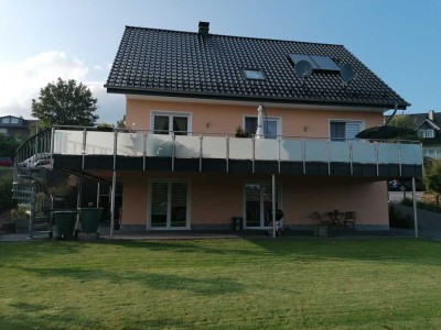 TRAUMHAUS + EINLIEGERWOHNUNG IN BESTER LAGE VOM EIGENTÜMER ZU VERKAUFEN