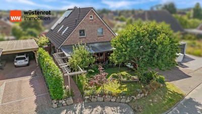 Familienidyll nahe der Ostsee – großzügiges, junges Haus mit Traumgarten und Kaminofen