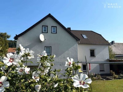 Großzügiges Einfamilienhaus mit Ausbaureserve und schönen Garten