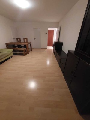 Schöne 2 Zimmer Wohnung mit Garten nähe UNI Klinik / Möbliert/ WG geeignet / EBK