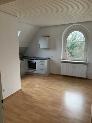 Schöne und gut ausgestattete 4 Zimmer Wohnung auf zwei Etagen in Essen-Kray