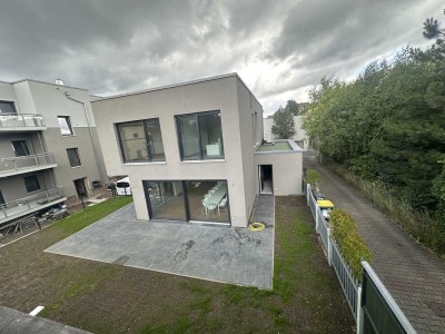 Modernes  Einfamilienhaus mit KfW 40 Standart Solar + Speicher