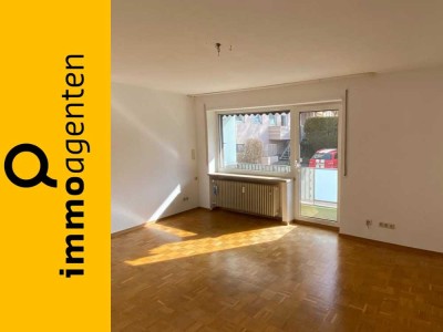 Zentral gelegene 4-Zimmer-Wohnung mit Balkon und Garage auf einem Erbpachtgrundstück