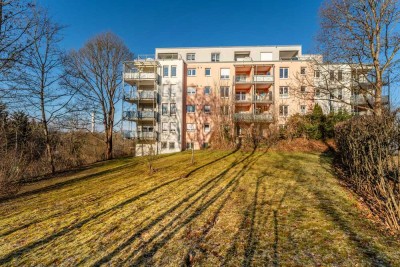 Bezugsfreie Eigentumswohnung mit herrlichem Ausblick und idealer Anbindung inkl. TG-Stellplatz