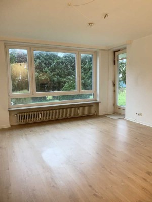 Dreizimmerwohnung mit Terrasse in Elbnähe