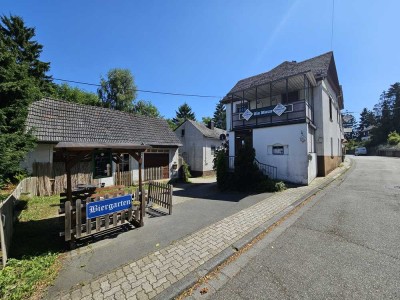 Attraktives Anwesen für Investoren & Selbstnutzer – 4 Häuser mit Wohn- & Gewerbefläche auf 1.666 m²
