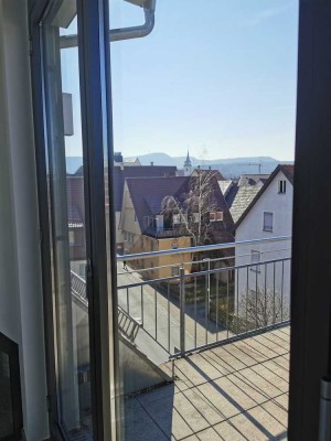 3-Zimmer-DG-Wohnung mit Balkon