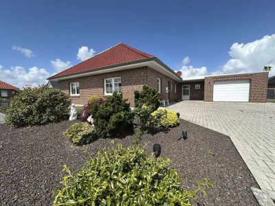 Neuwertiger Bungalow, auf einer Ebene, im NEU Zustand
