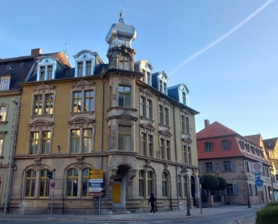 Modernstes Wohnen in historischem Gebäude - 3-Zimmer-Dachgeschosswohnung