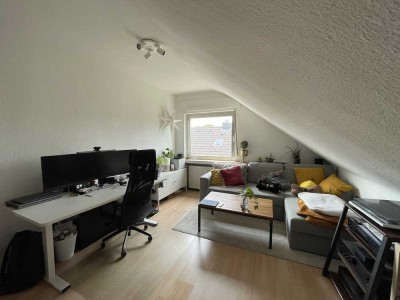 Stilvolle, gepflegte 2 Zimmer Dachgeschosswohnung in Toplage Hürth-Efferen