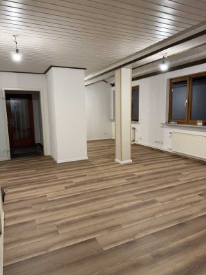 Schöne und gepflegte 1,5 Zimmer Einliegerwohnung in Ruhiger aber Stadtnaher Lage in Dillenburg