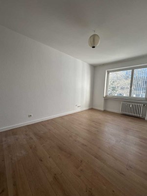 Frisch sanierte 2 Zimmer Wohnung zu vermieten