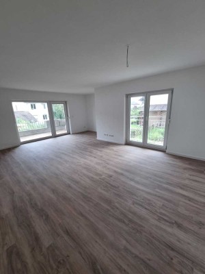 gut geschnittene 2024 kernsanierte 3 Zi-Wohnung,  lichtdurchflutet, PV-Anl., Wärmepumpe,