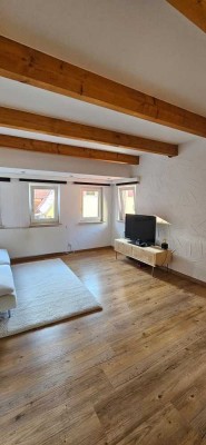 Schöne 2-Zi. Maisonette Wohnung an Einzelperson