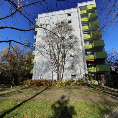 SCHÖN Immobilien:  Wittelsbacher Höfe - gemütliche  2-Zi-Whg mit Küche und Süd-Balkon