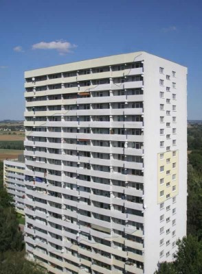 Gut geschnittene 2-Zimmer-Wohnung mit Balkon zu vermieten!