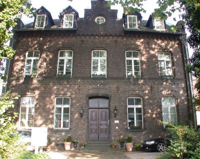 Attraktive 4-Zimmer-Maisonette-Wohnung im ehemaligen Gutshof von 1865, saniert in 1985 und 2025