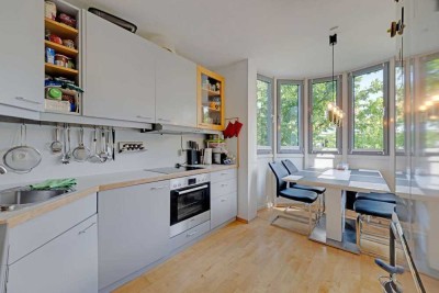 Wohlfühloase, ruhig gelegene 2-Zimmer-Wohnung mit Wohnküche und großem Balkon!